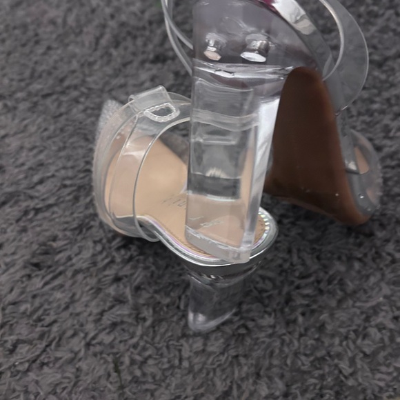 New!! Gianni Bini clear blocked heel with rhinestones on toe.. - Picture 2 of 5